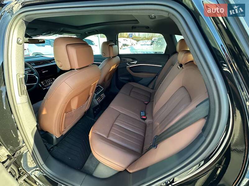Внедорожник / Кроссовер Audi e-tron 2022 в Львове фото 22 Внедорожник / Кроссовер Audi e-tron 2022 в Львове
