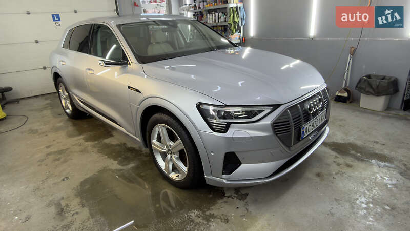 Позашляховик / Кросовер Audi e-tron 2019 в Луцьку