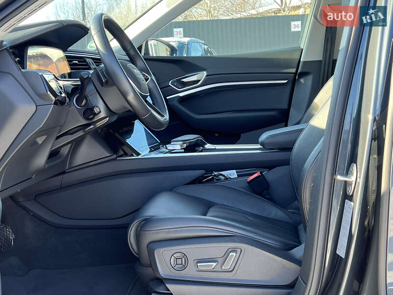 Внедорожник / Кроссовер Audi e-tron 2022 в Луцке