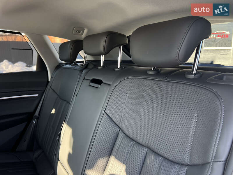 Внедорожник / Кроссовер Audi e-tron 2022 в Луцке