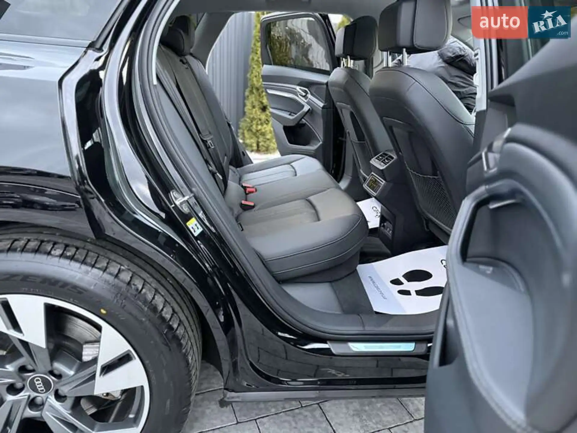 2021 Audi e-tron - мініатюра 24