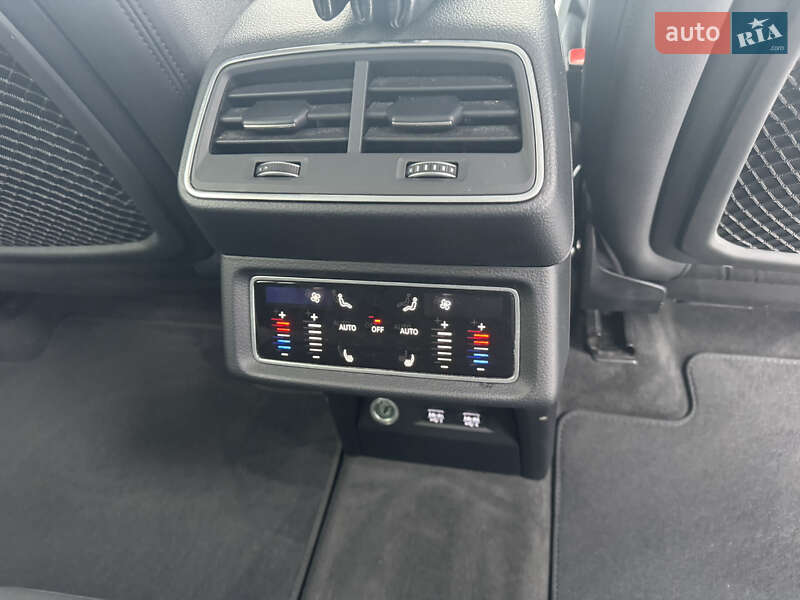 Внедорожник / Кроссовер Audi e-tron 2019 в Ровно