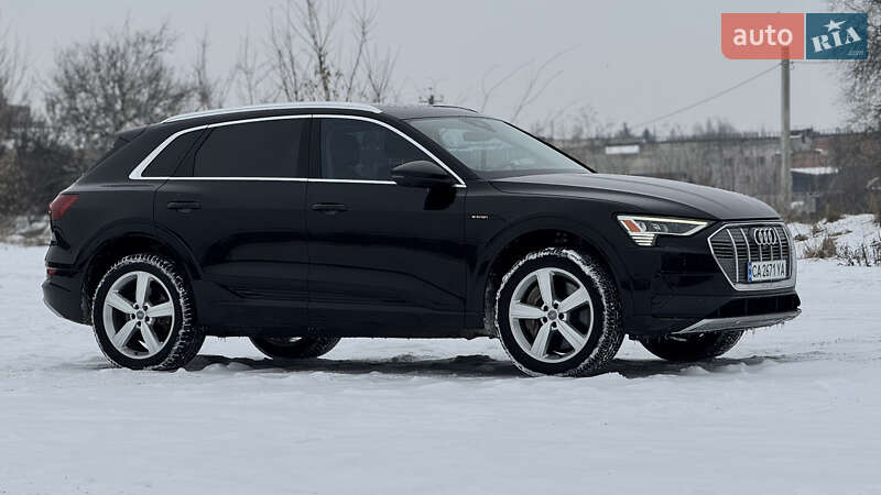 Позашляховик / Кросовер Audi e-tron 2019 в Умані фото 10 Позашляховик / Кросовер Audi e-tron 2019 в Умані
