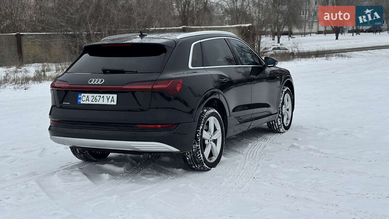 Позашляховик / Кросовер Audi e-tron 2019 в Умані фото 20 Позашляховик / Кросовер Audi e-tron 2019 в Умані