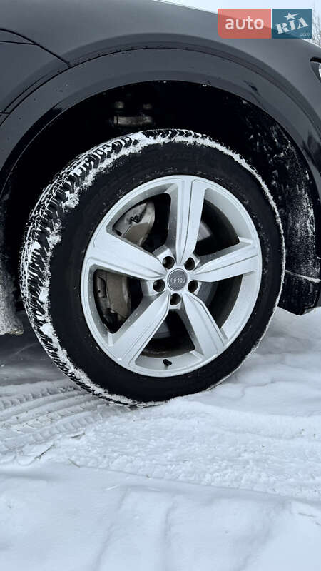 Позашляховик / Кросовер Audi e-tron 2019 в Умані фото 31 Позашляховик / Кросовер Audi e-tron 2019 в Умані