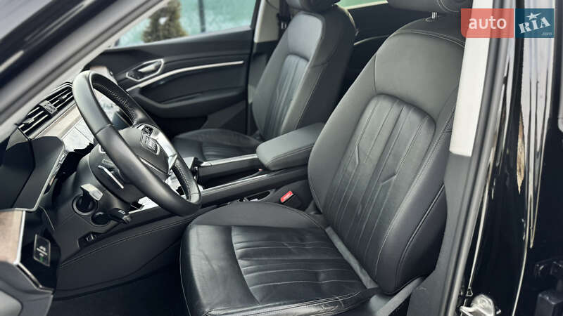 Позашляховик / Кросовер Audi e-tron 2019 в Умані фото 43 Позашляховик / Кросовер Audi e-tron 2019 в Умані