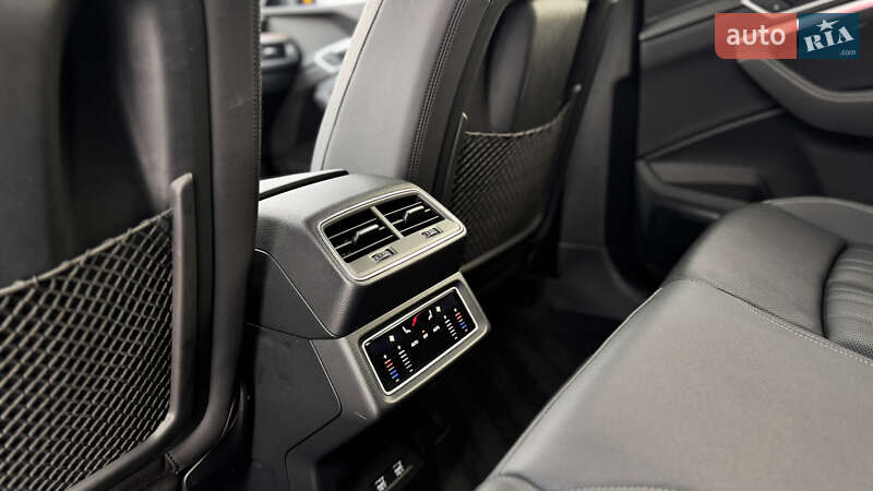 Позашляховик / Кросовер Audi e-tron 2019 в Умані фото 45 Позашляховик / Кросовер Audi e-tron 2019 в Умані
