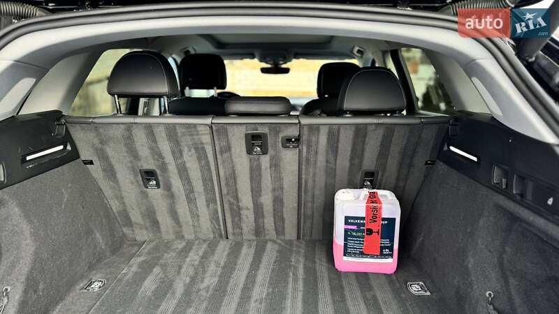 Позашляховик / Кросовер Audi e-tron 2019 в Умані фото 58 Позашляховик / Кросовер Audi e-tron 2019 в Умані