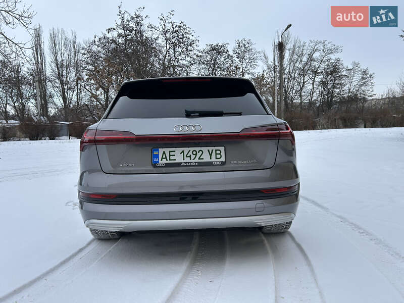 Внедорожник / Кроссовер Audi e-tron 2019 в Кривом Роге фото 7 Внедорожник / Кроссовер Audi e-tron 2019 в Кривом Роге