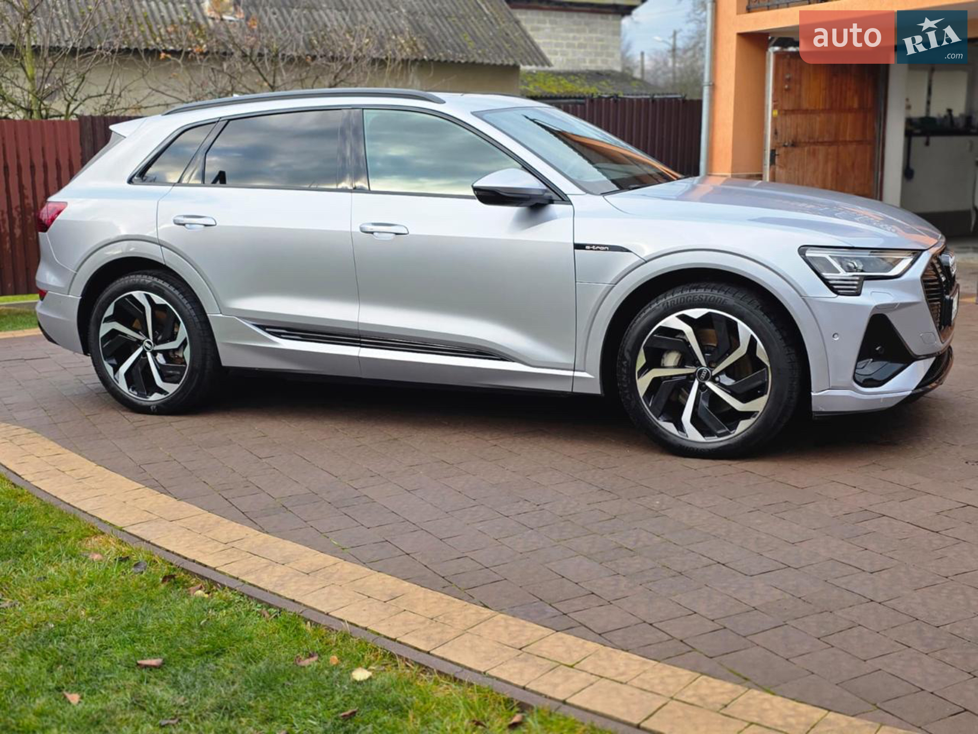 2020 Audi e-tron - фото 1