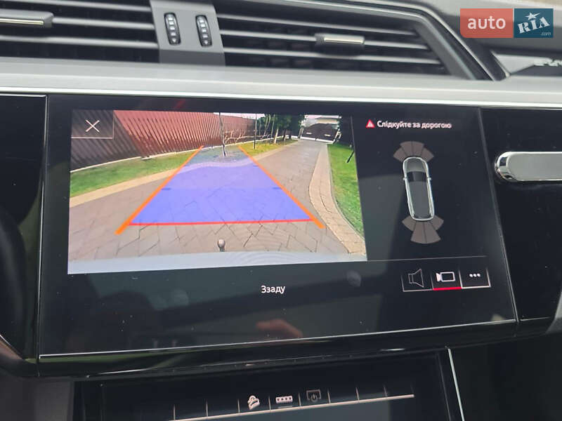 Внедорожник / Кроссовер Audi e-tron 2020 в Дрогобыче фото 46 Внедорожник / Кроссовер Audi e-tron 2020 в Дрогобыче