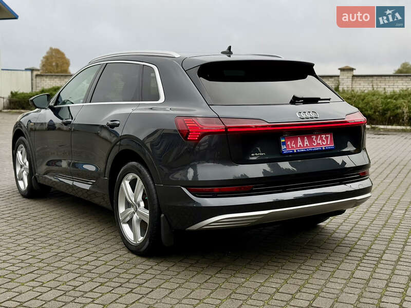 Позашляховик / Кросовер Audi e-tron 2019 в Львові фото 7 Позашляховик / Кросовер Audi e-tron 2019 в Львові