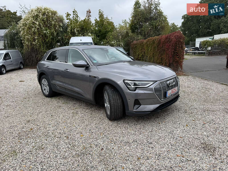 Позашляховик / Кросовер Audi e-tron 2021 в Львові