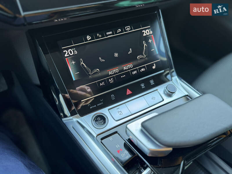 Внедорожник / Кроссовер Audi e-tron 2021 в Киеве