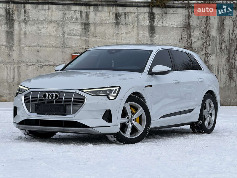 Внедорожник / Кроссовер Audi e-tron 2021 в Ровно