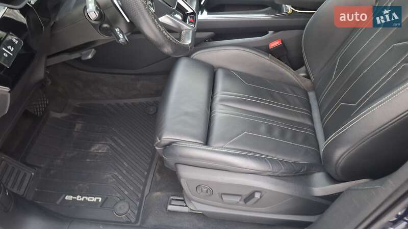 Позашляховик / Кросовер Audi e-tron 2021 в Дніпрі