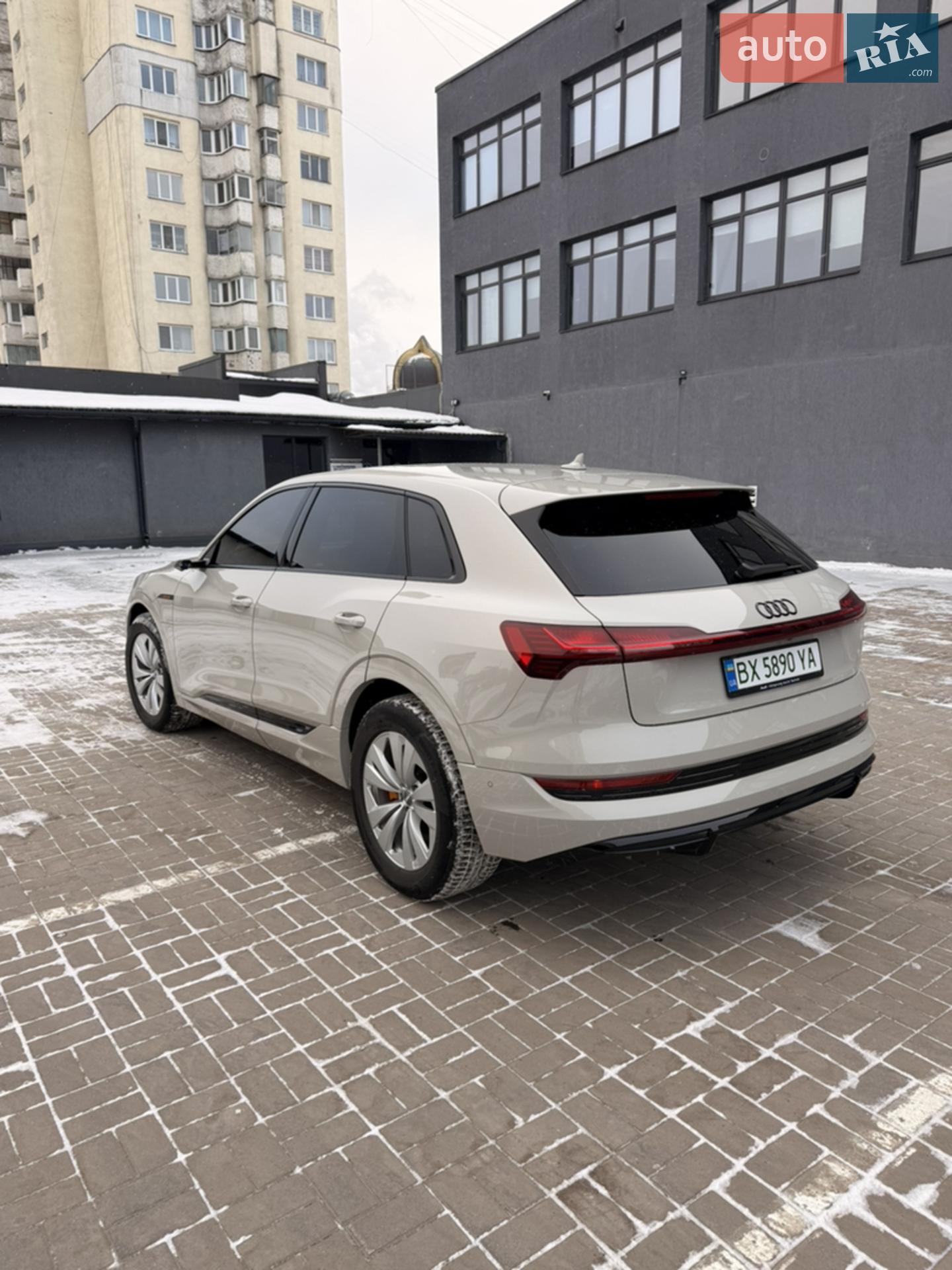 2021 Audi e-tron - мініатюра 3
