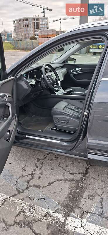 Позашляховик / Кросовер Audi e-tron 2020 в Ужгороді