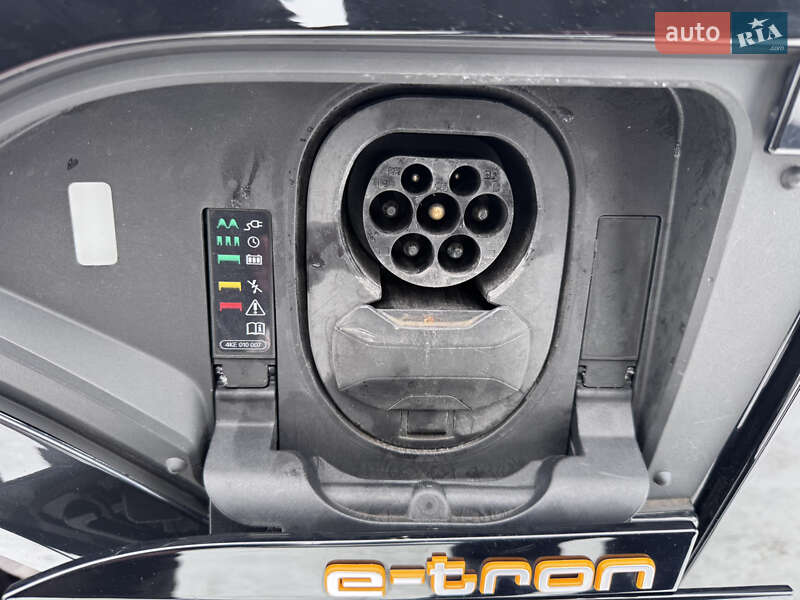 Внедорожник / Кроссовер Audi e-tron 2020 в Ивано-Франковске
