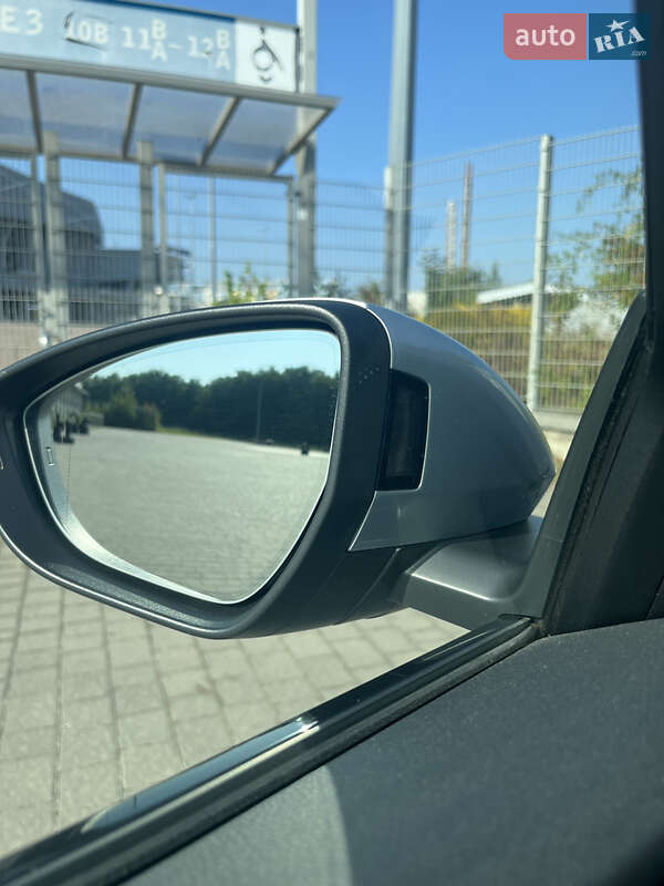 Позашляховик / Кросовер Audi e-tron 2022 в Львові фото 46 Позашляховик / Кросовер Audi e-tron 2022 в Львові