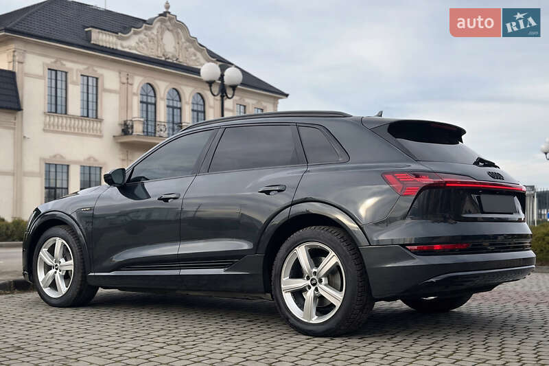 Внедорожник / Кроссовер Audi e-tron 2019 в Мукачево