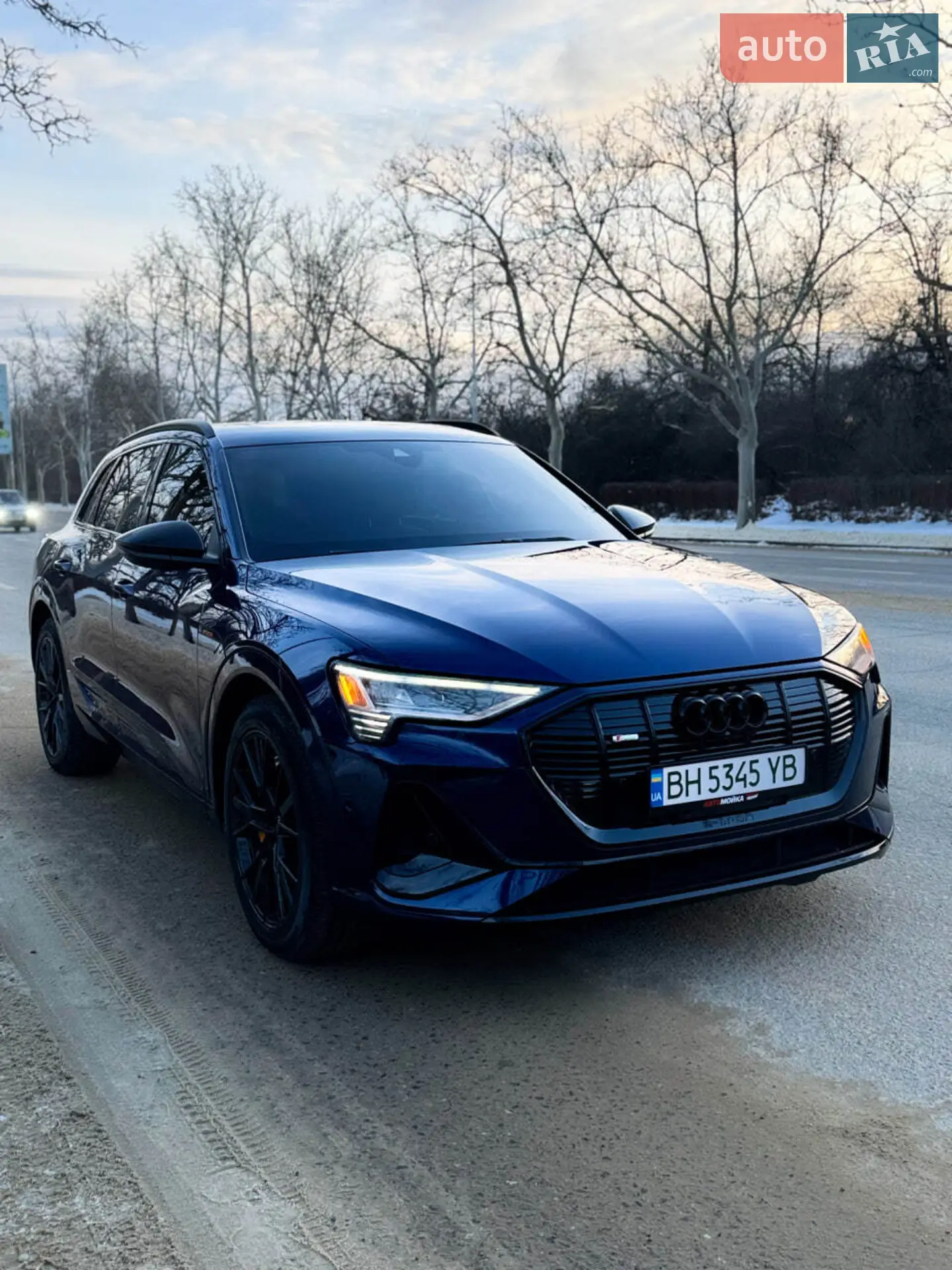 2022 Audi e-tron - фото 1