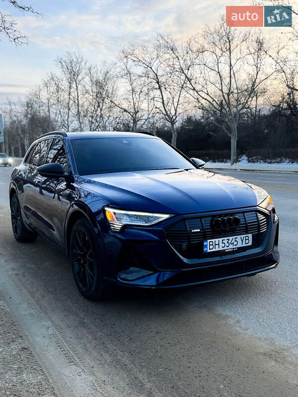 Позашляховик / Кросовер Audi e-tron 2022 в Одесі