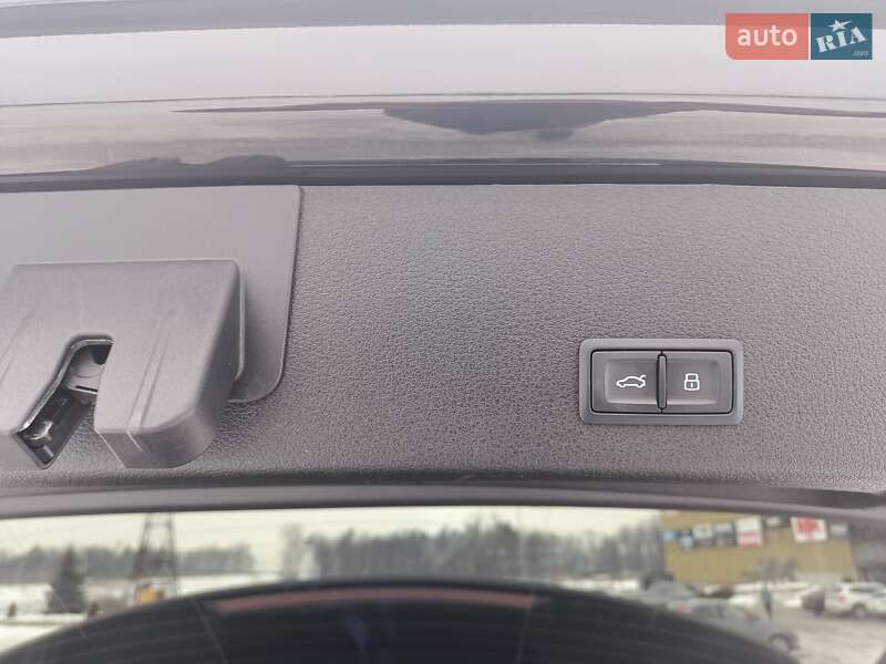 Позашляховик / Кросовер Audi e-tron 2022 в Львові