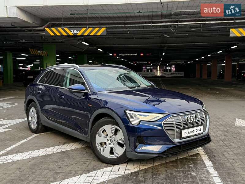 Внедорожник / Кроссовер Audi e-tron 2021 в Киеве
