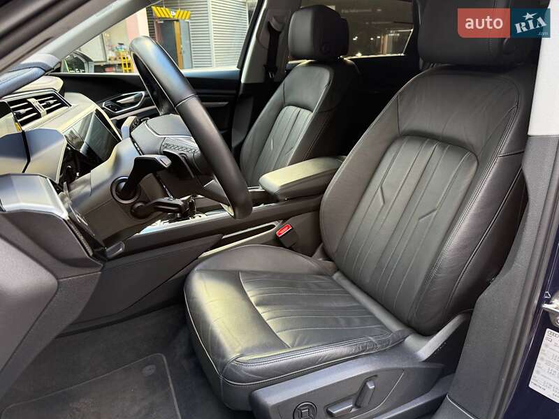 Внедорожник / Кроссовер Audi e-tron 2021 в Киеве