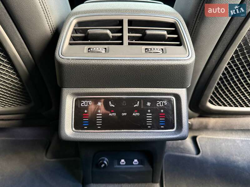 Внедорожник / Кроссовер Audi e-tron 2021 в Киеве