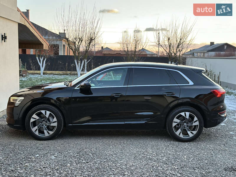 Позашляховик / Кросовер Audi e-tron 2020 в Ужгороді