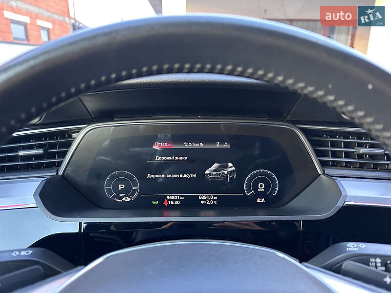 Позашляховик / Кросовер Audi e-tron 2020 в Ужгороді