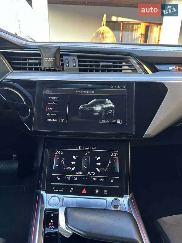 Позашляховик / Кросовер Audi e-tron 2020 в Ужгороді