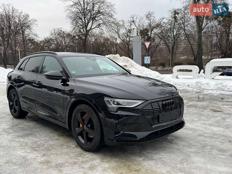 Позашляховик / Кросовер Audi e-tron 2022 в Києві фото 5 Позашляховик / Кросовер Audi e-tron 2022 в Києві