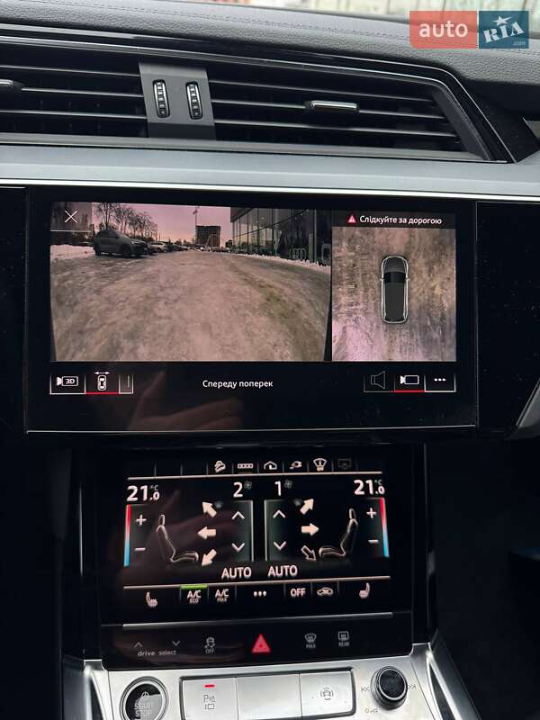 Позашляховик / Кросовер Audi e-tron 2022 в Києві фото 25 Позашляховик / Кросовер Audi e-tron 2022 в Києві