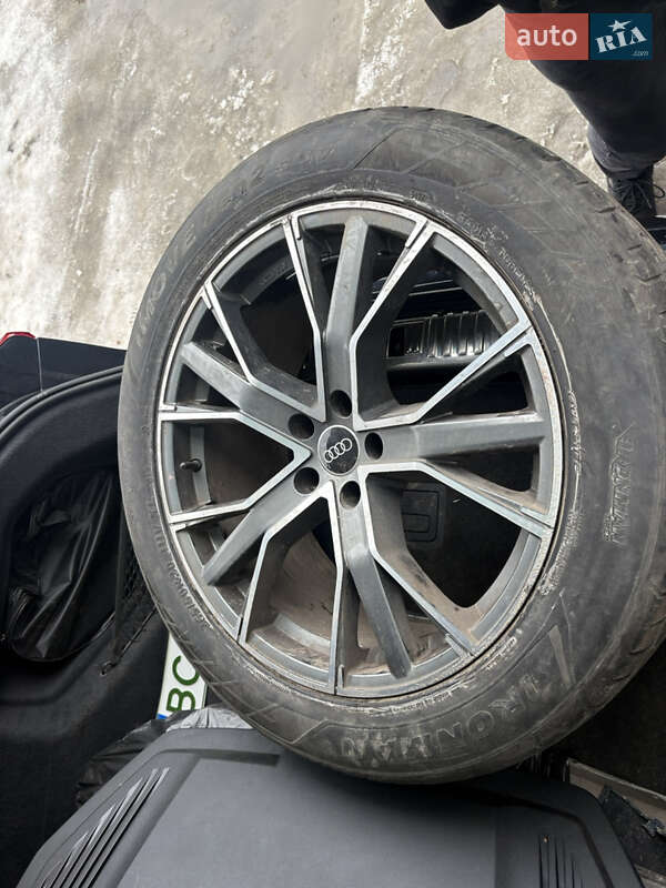 Позашляховик / Кросовер Audi e-tron 2022 в Львові