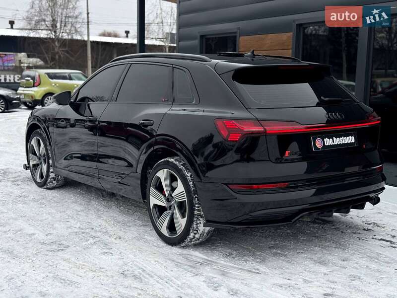 Позашляховик / Кросовер Audi e-tron 2020 в Рівному
