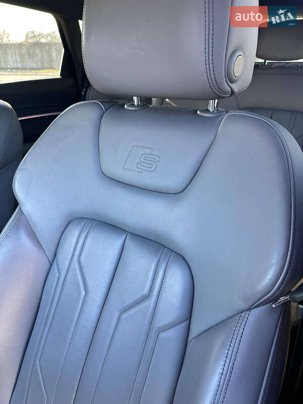 Внедорожник / Кроссовер Audi e-tron 2019 в Ужгороде