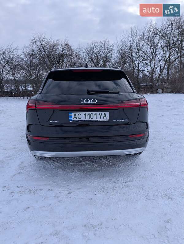 Внедорожник / Кроссовер Audi e-tron 2020 в Нововолынске