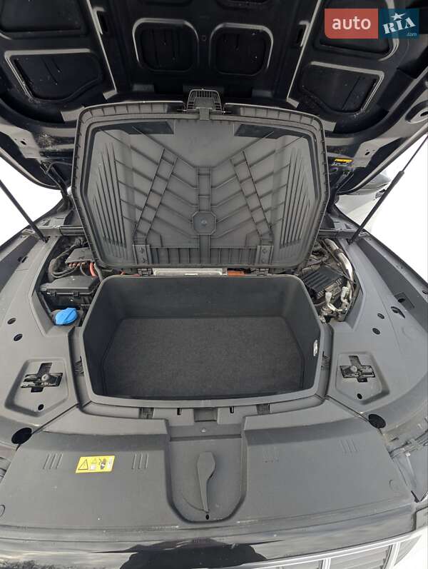 Внедорожник / Кроссовер Audi e-tron 2020 в Нововолынске