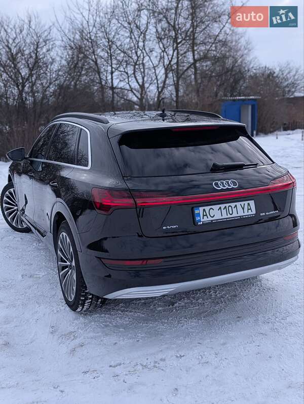 Внедорожник / Кроссовер Audi e-tron 2020 в Нововолынске
