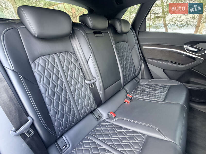 Внедорожник / Кроссовер Audi e-tron 2020 в Дрогобыче фото 36 Внедорожник / Кроссовер Audi e-tron 2020 в Дрогобыче