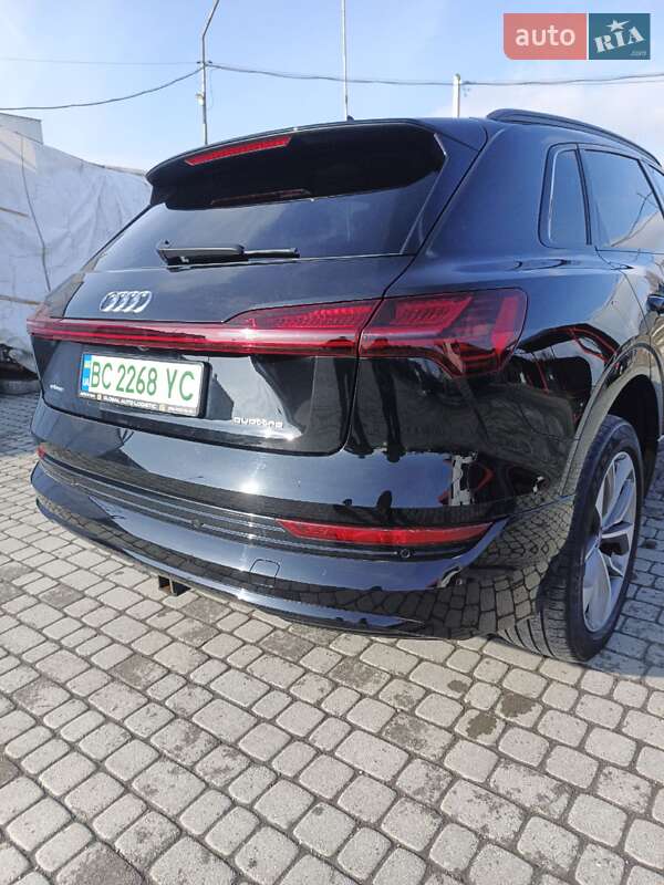 Внедорожник / Кроссовер Audi e-tron 2021 в Яворове