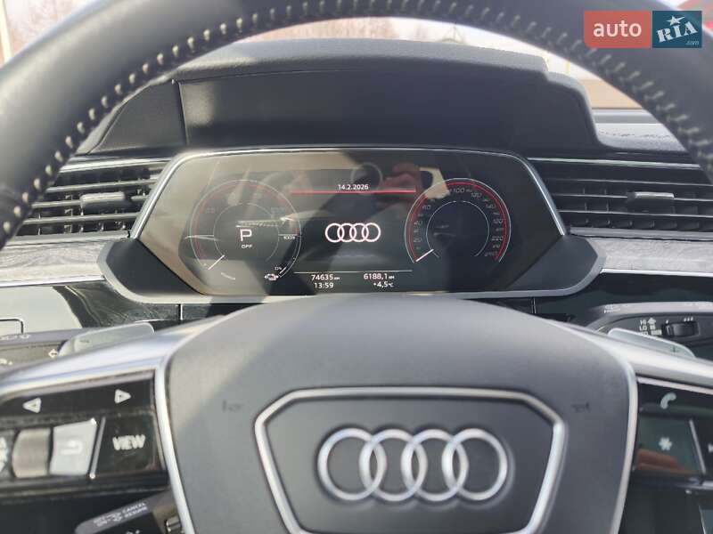 Внедорожник / Кроссовер Audi e-tron 2021 в Яворове