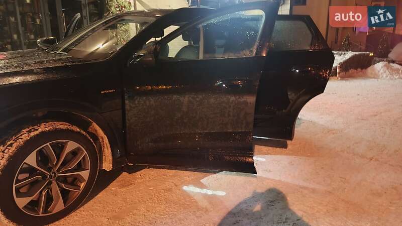 Внедорожник / Кроссовер Audi e-tron 2021 в Яворове