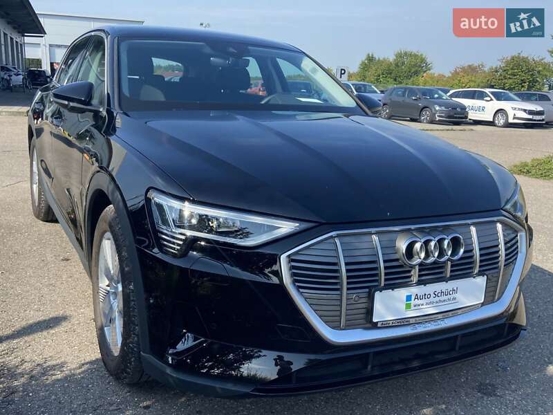 Внедорожник / Кроссовер Audi e-tron 2021 в Ивано-Франковске