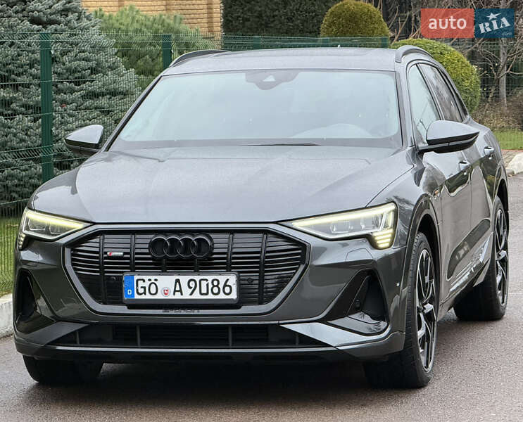 Позашляховик / Кросовер Audi e-tron 2021 в Рівному фото 30 Позашляховик / Кросовер Audi e-tron 2021 в Рівному