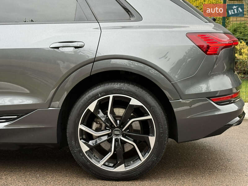 Позашляховик / Кросовер Audi e-tron 2021 в Рівному фото 51 Позашляховик / Кросовер Audi e-tron 2021 в Рівному