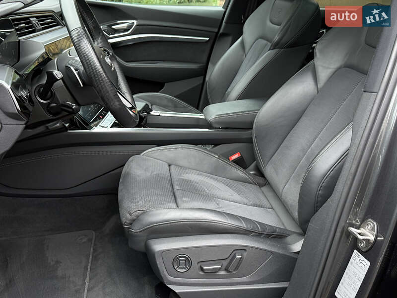 Позашляховик / Кросовер Audi e-tron 2021 в Рівному фото 77 Позашляховик / Кросовер Audi e-tron 2021 в Рівному